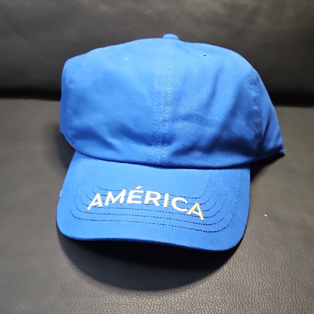 Blue Cap with Club América Embroidery